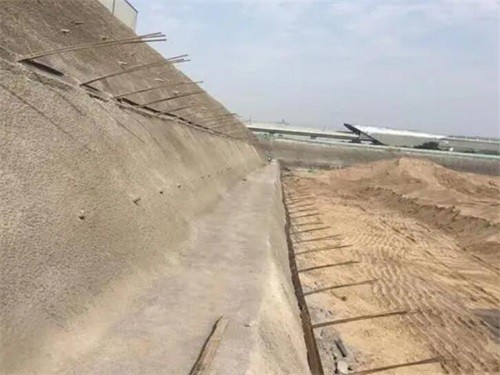 西固河道边坡加固